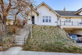 105 N 52nd St in Omaha, NE - Building Photo - Building Photo