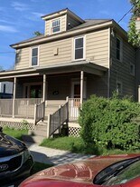 15 Isham St in Burlington, VT - Building Photo