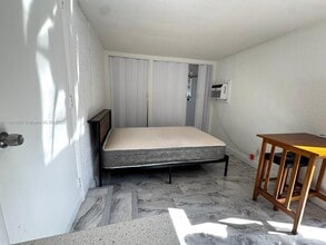 4119 SW 49th St in Fort Lauderdale, FL - Building Photo - Building Photo