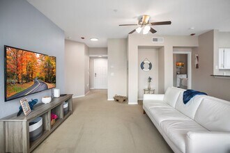 23560 Walden Center Dr in Estero, FL - Building Photo - Building Photo