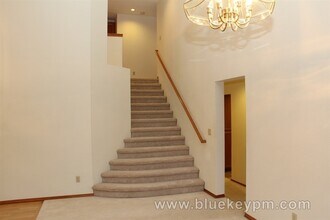 4131 NW 178th Pl in Portland, OR - Building Photo - Building Photo