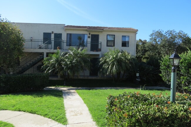 property at 6453 Kanan Dume Rd