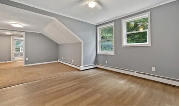 32 Christine St in Torrington, CT - Foto de edificio - Building Photo