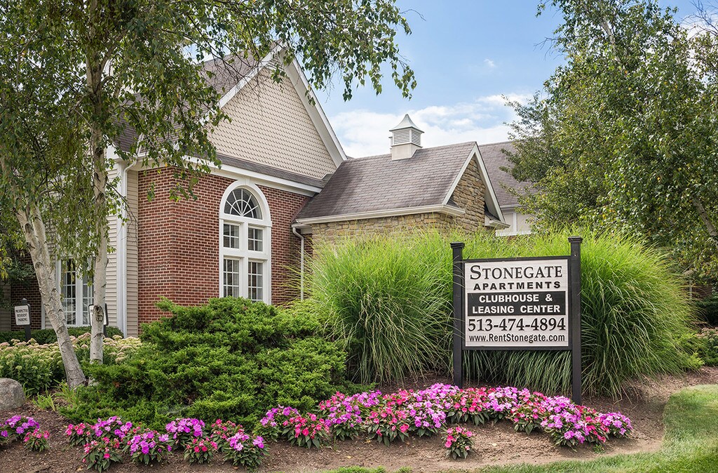Stonegate Apartments Cincinnati, OH Apartments