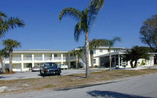 Bella Sol Apartments in Clearwater, FL - Building Photo - Building Photo