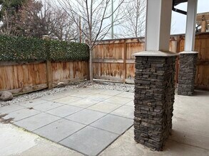 816 Glenwood Ave in Kelowna, BC - Building Photo - Building Photo