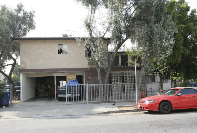 5226 Monte Vista St in Los Angeles, CA - Foto de edificio - Building Photo