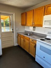 467 Connecticut Ave, Unit A in Lake Helen, FL - Foto de edificio - Building Photo