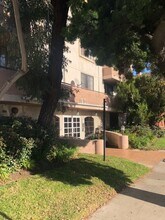 1601 Venice Blvd, Unit 107 in Los Angeles, CA - Building Photo - Building Photo