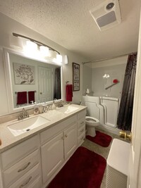 416 Vernon St photo'