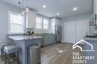 3313 N Karlov Ave in Chicago, IL - Building Photo - Building Photo