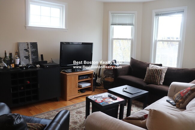 property at 23 Tufts St