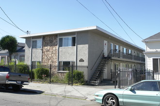 3035 School St in Oakland, CA - Building Photo - Building Photo