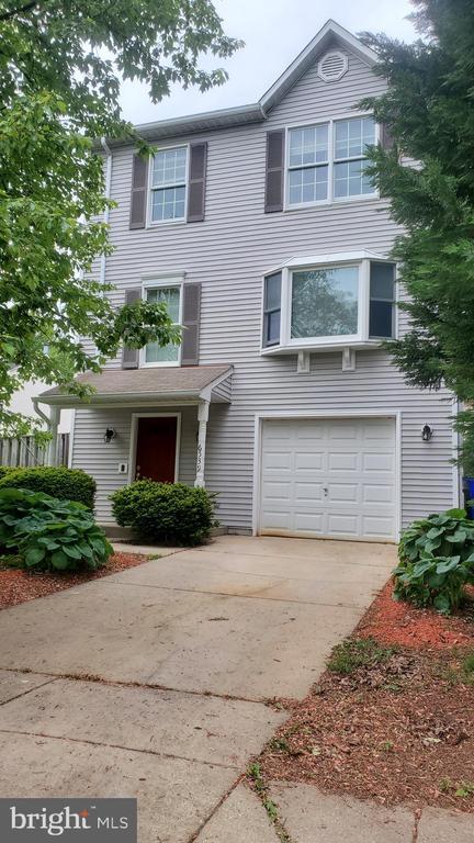 property at 6539 Huntshire Dr