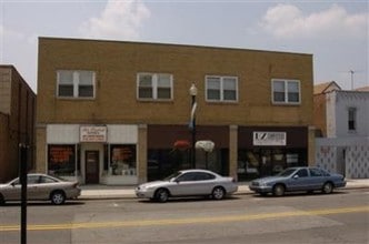 216-220 Main St in Hobart, IN - Building Photo - Building Photo