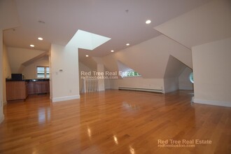 10 Selkirk Rd, Unit 4 in Boston, MA - Building Photo - Building Photo