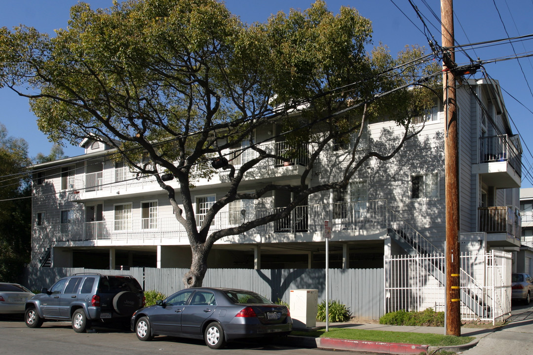 1502 Freeman Ave in Long Beach, CA - Foto de edificio