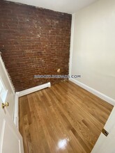 47 Cameron St in Brookline, MA - Building Photo - Building Photo