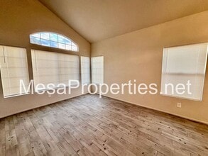 12914 Tiburon Dr in Victorville, CA - Building Photo - Building Photo