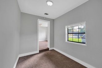 7237 Boggess Rd in Houston, TX - Foto de edificio - Building Photo