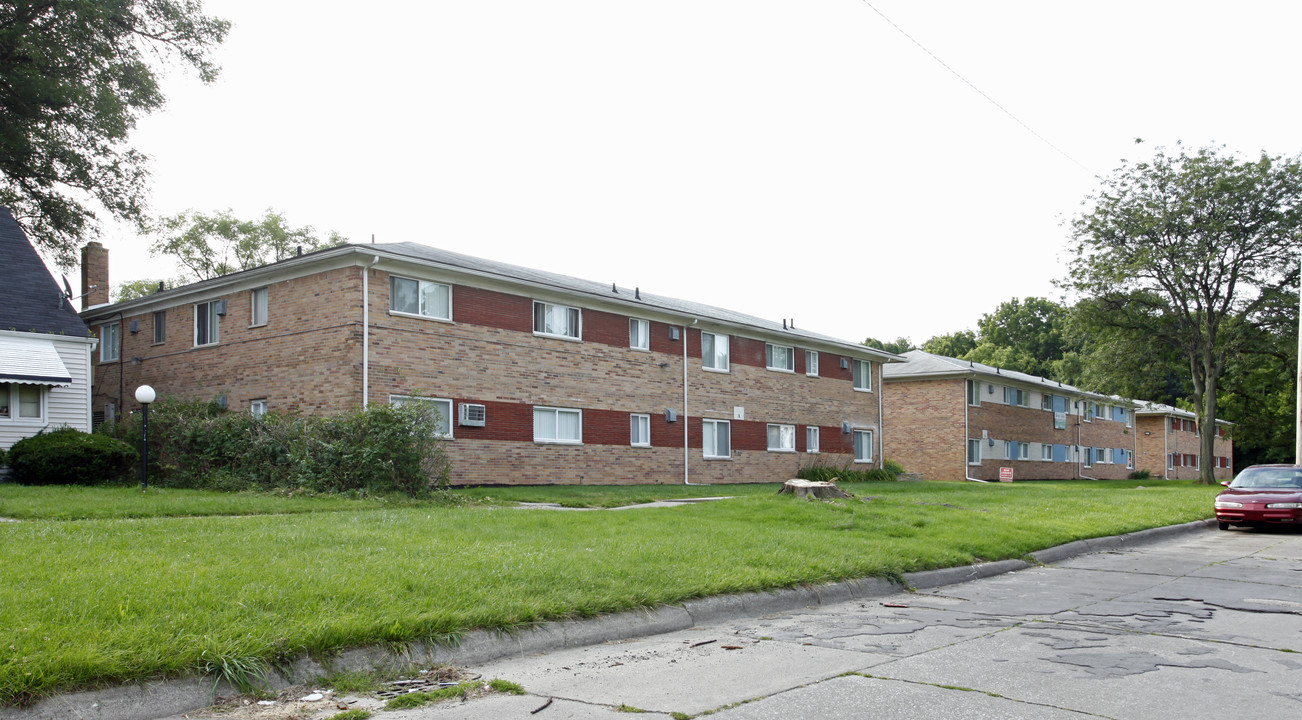 Rouge Valley Apartments in Detroit, MI - Building Photo