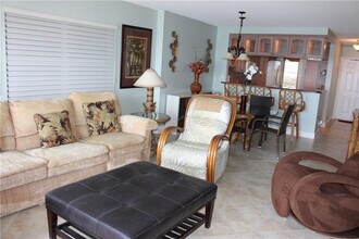 750 N Ocean Blvd in Pompano Beach, FL - Foto de edificio - Building Photo