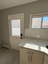 26 Adams St in Hicksville, NY - Building Photo - Building Photo