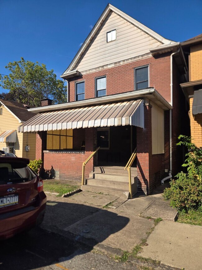 property at 37 Walnut St