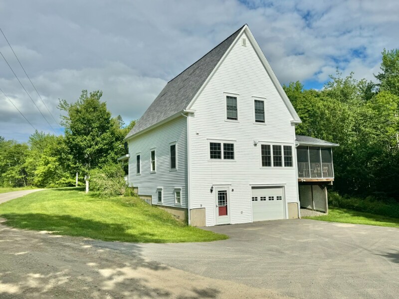 166 Airport Rd, Unit 1 in Winterport, ME - Building Photo