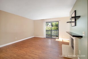 9322 Twin Trails Dr in San Diego, CA - Building Photo