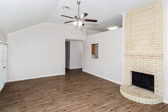 4906 Temple Bell Dr in Spring, TX - Building Photo - Building Photo