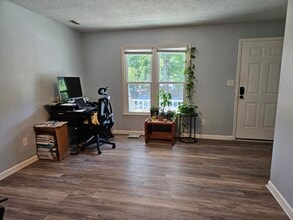 117 Forest Oaks Dr in Durham, NC - Building Photo - Building Photo