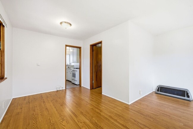 624 E Jefferson Ave in Orange, CA - Building Photo - Building Photo