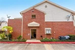 1103 Dulles Ave in Stafford, TX - Building Photo