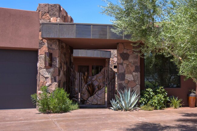 1500 Splitrock Dr in Ivins, UT - Building Photo - Building Photo