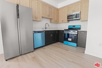 1265 Browning Blvd in Los Angeles, CA - Building Photo - Building Photo