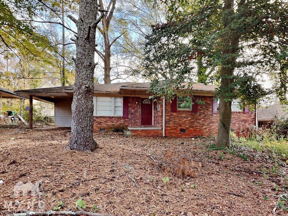 1768 Santa Cruz Dr in Decatur, GA - Building Photo