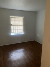 5103 Ridge Manor Dr in Houston, TX - Building Photo - Building Photo