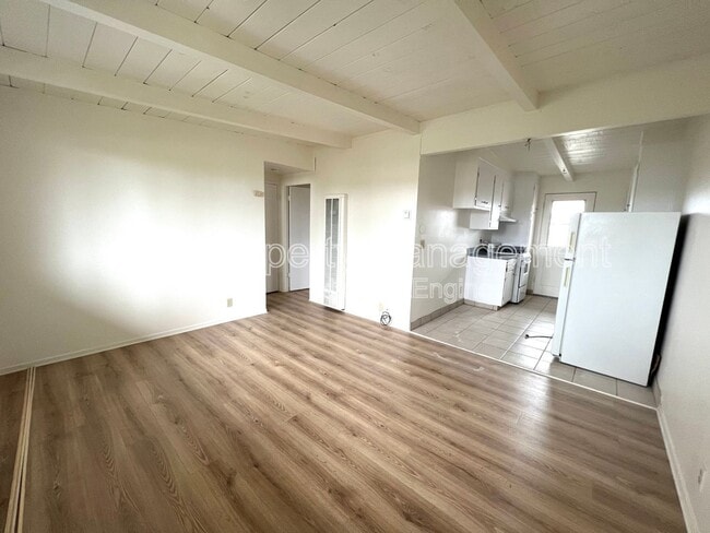 1136 Phoenix Ave in Seaside, CA - Building Photo - Building Photo