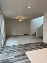 2285 Milano Trl in Redding, CA - Foto de edificio - Building Photo