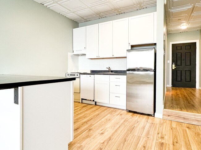 property at 431 S 7th St
