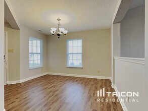 10165 Split Rock Way in Indianapolis, IN - Building Photo - Building Photo