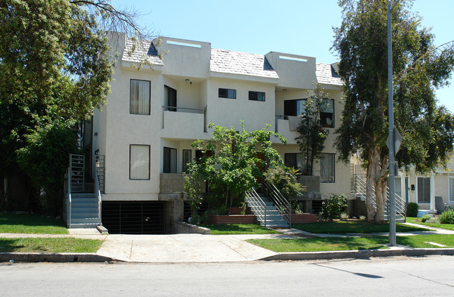 664 W California Ave in Glendale, CA - Building Photo - Building Photo