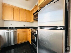 Christopher Street in New York, NY - Foto de edificio - Building Photo