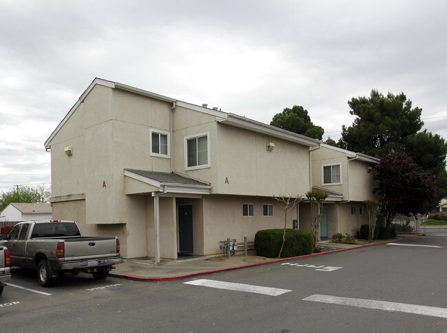Kennedy Estates in Sacramento, CA - Foto de edificio - Building Photo