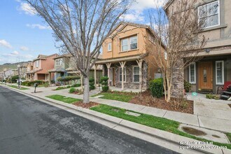 9208 Hallmark Pl in Vallejo, CA - Building Photo - Building Photo