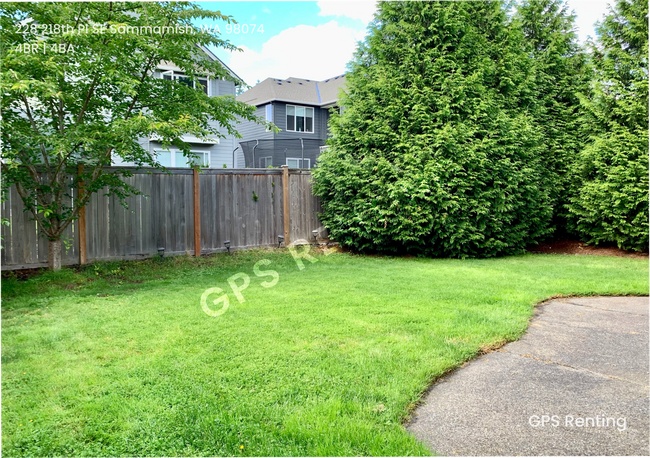 228 218th Pl SE in Sammamish, WA - Building Photo - Building Photo