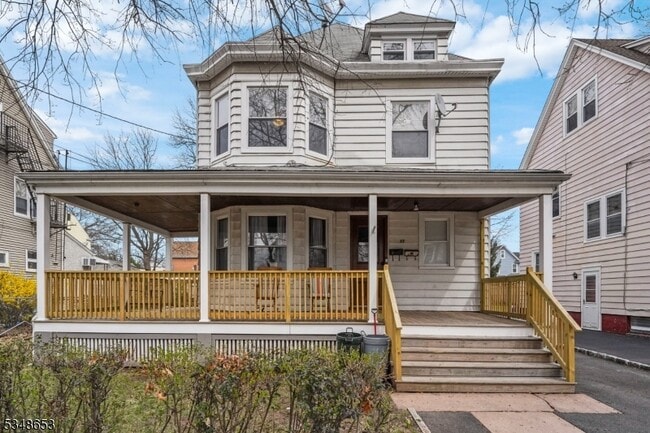 11 Morton St in Bloomfield, NJ - Building Photo - Building Photo