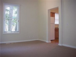 Downtown Duplex in Sacramento, CA - Building Photo - Interior Photo