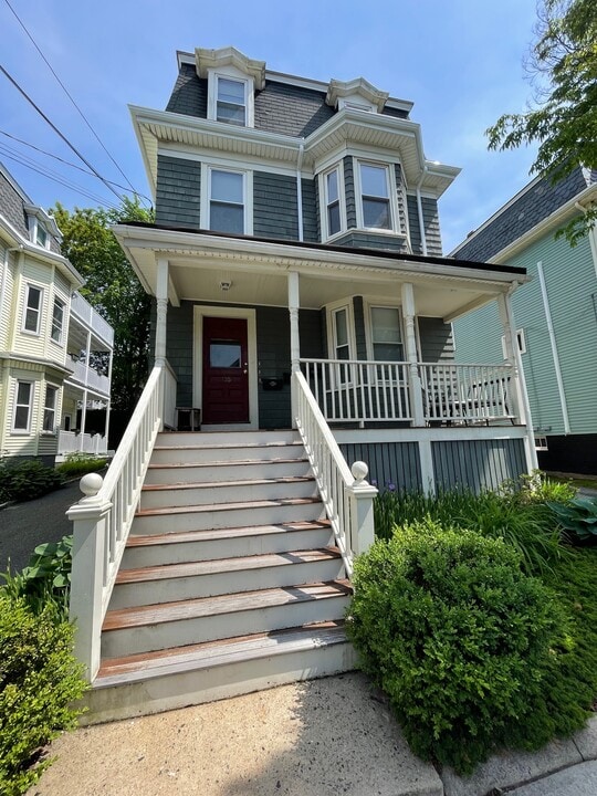 135 Morrison Ave, Unit 1 in Somerville, MA - Foto de edificio